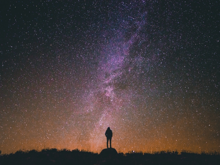 greg-rakozy-0LU4vO5iFpM-unsplash